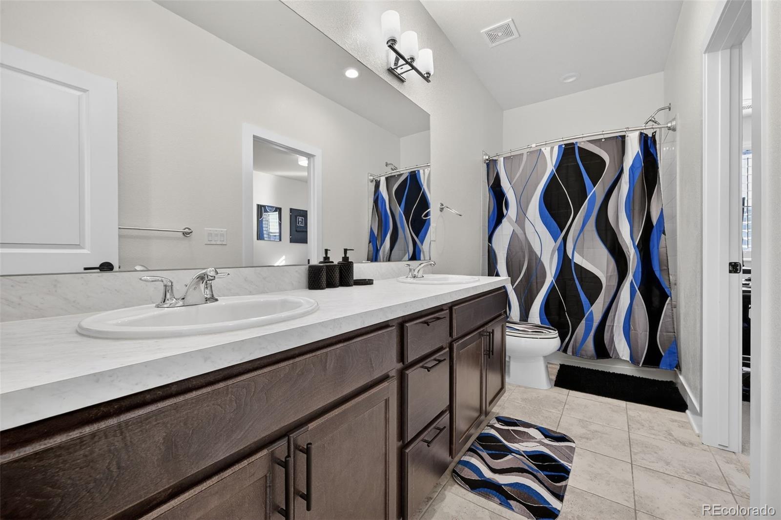 6810 S Valleyhead Court Aurora CO 80016