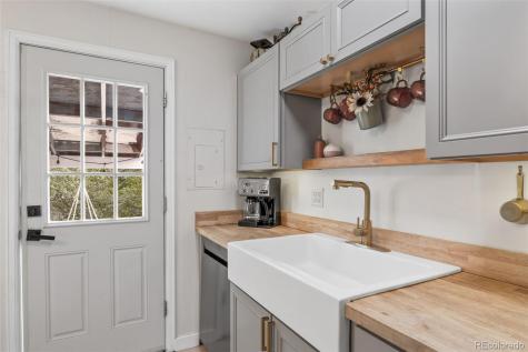 4107 Keats Place Colorado Springs CO 80910