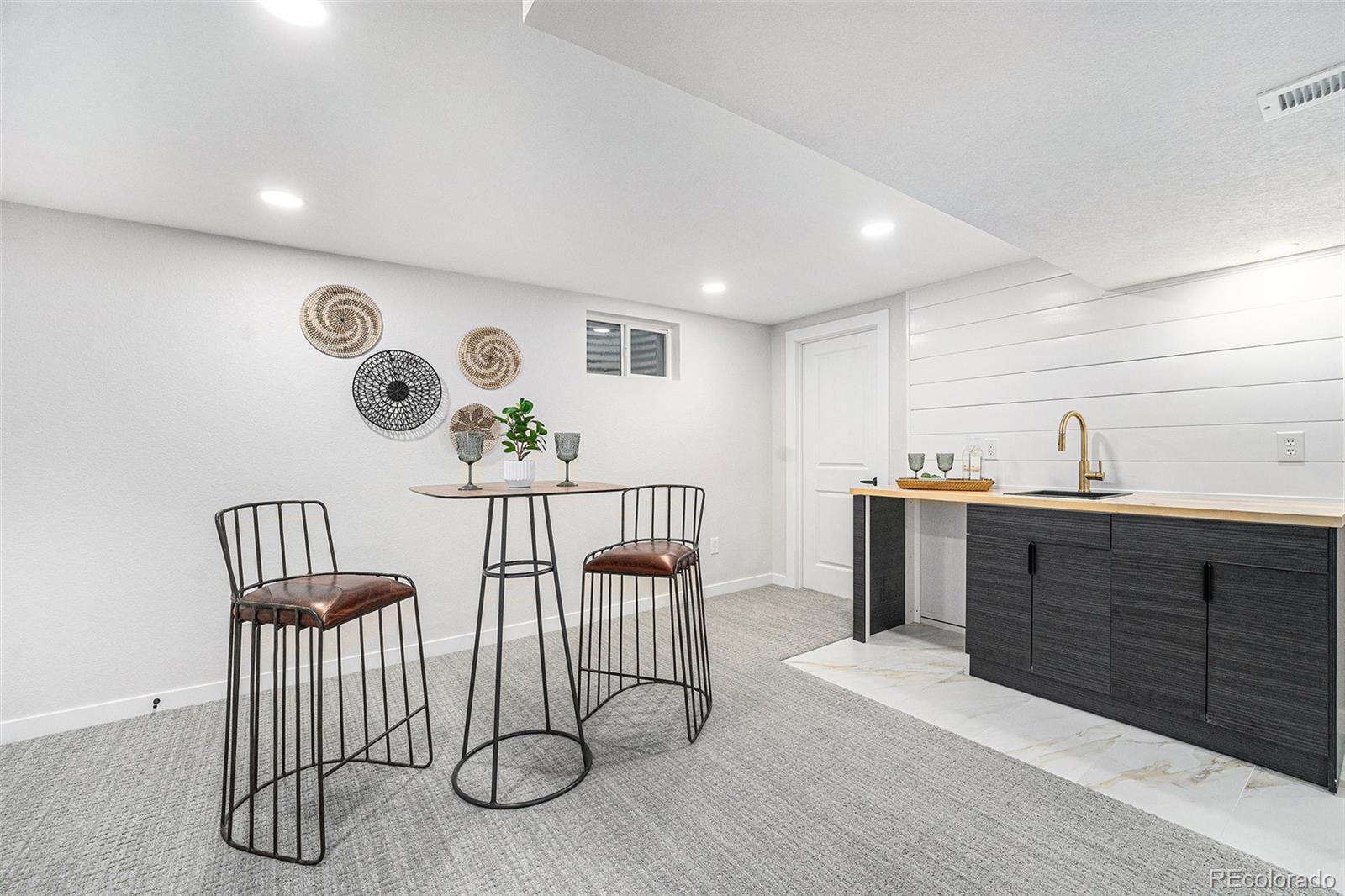 8236 W 71st Place Arvada CO 80004