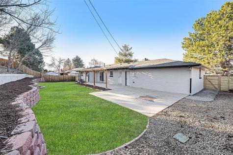 8236 W 71st Place Arvada CO 80004