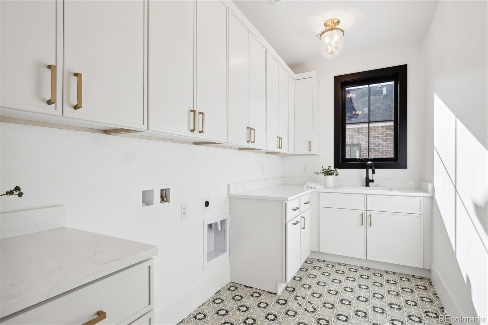 457 S Vine Street Denver CO 80209