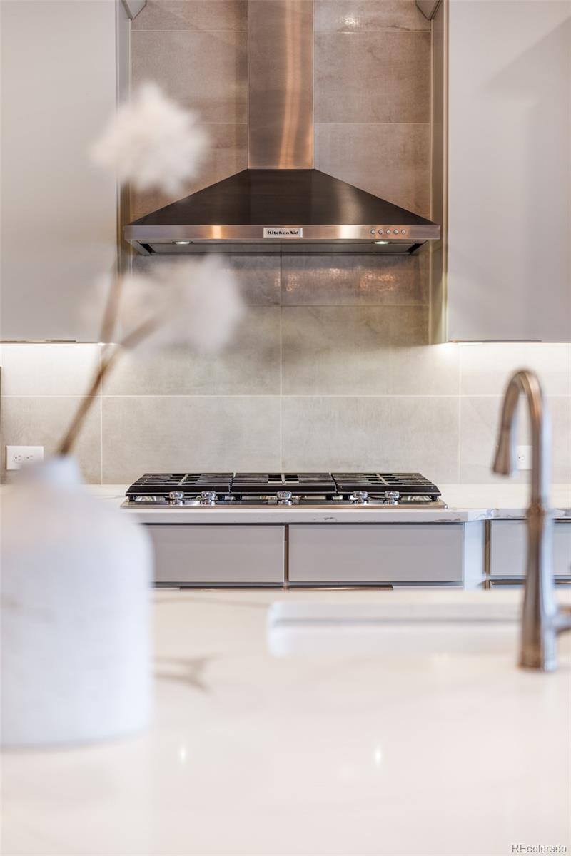 27681 E Lakeview Drive Aurora CO 80016