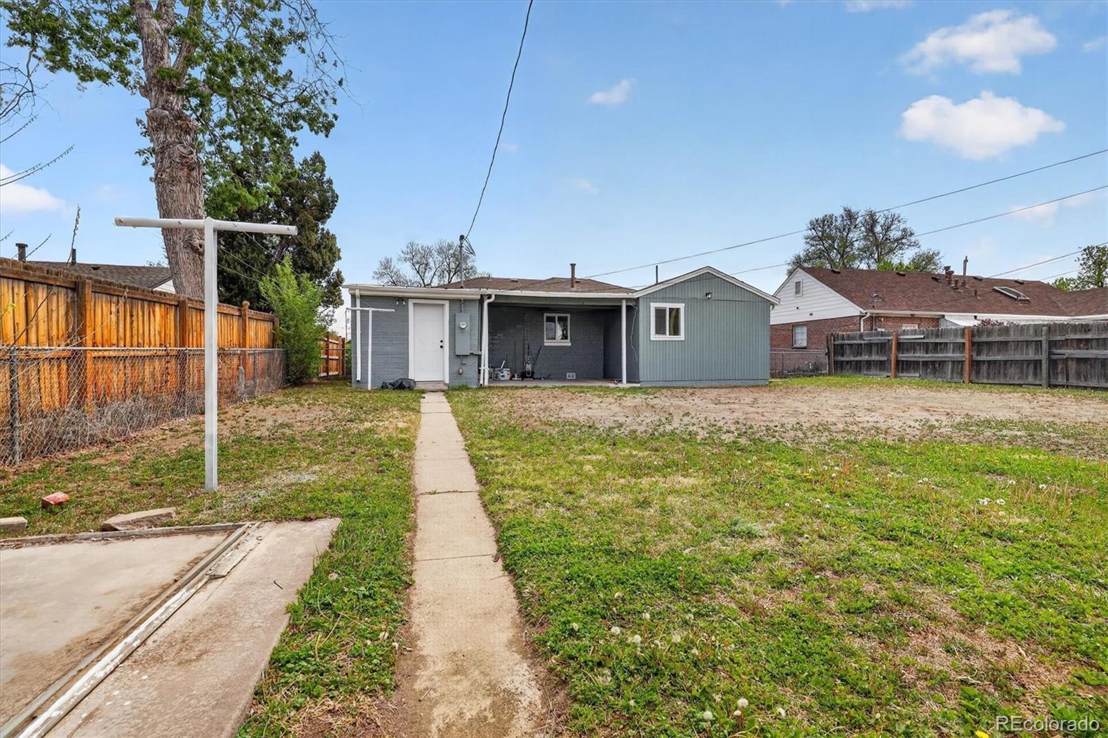 3055 Holly Street Denver CO 80207