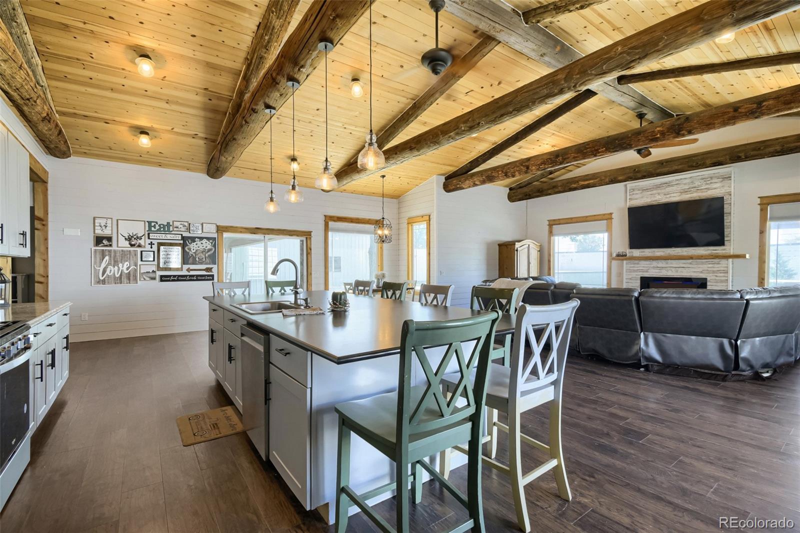 611 Pinyon Circle Lochbuie CO 80603