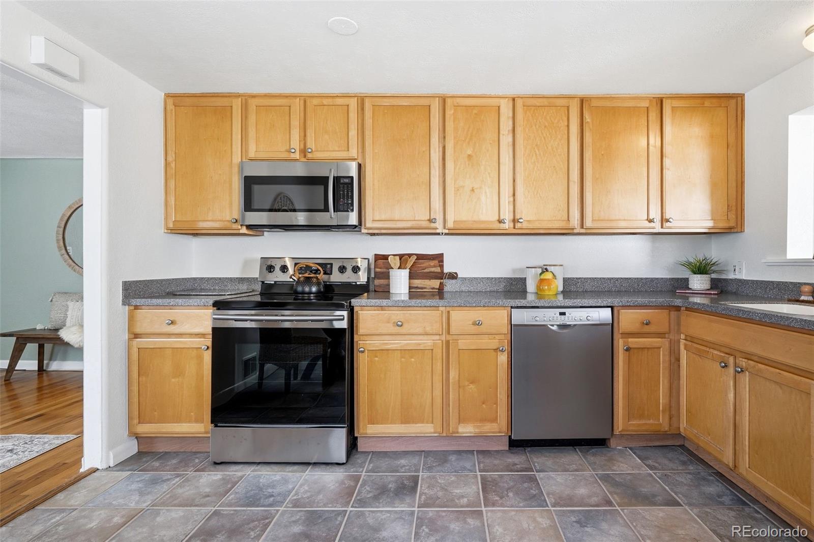 4560 S Washington Street Englewood CO 80113