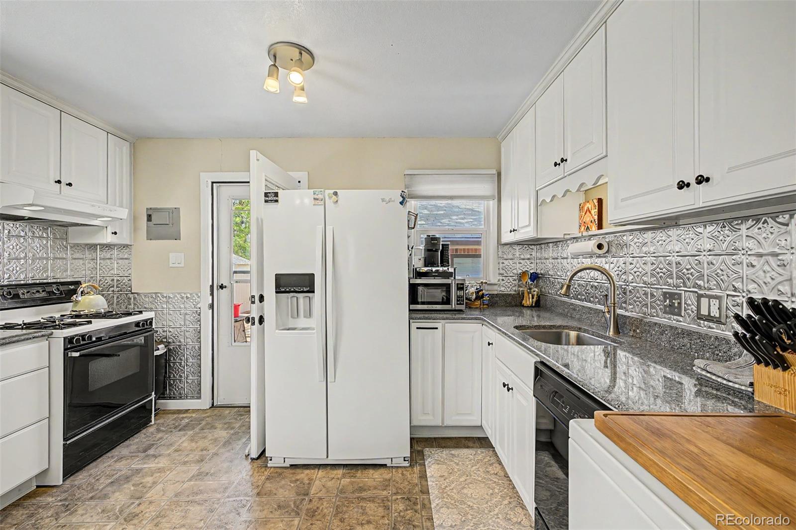 795 Ironton Street Aurora CO 80010