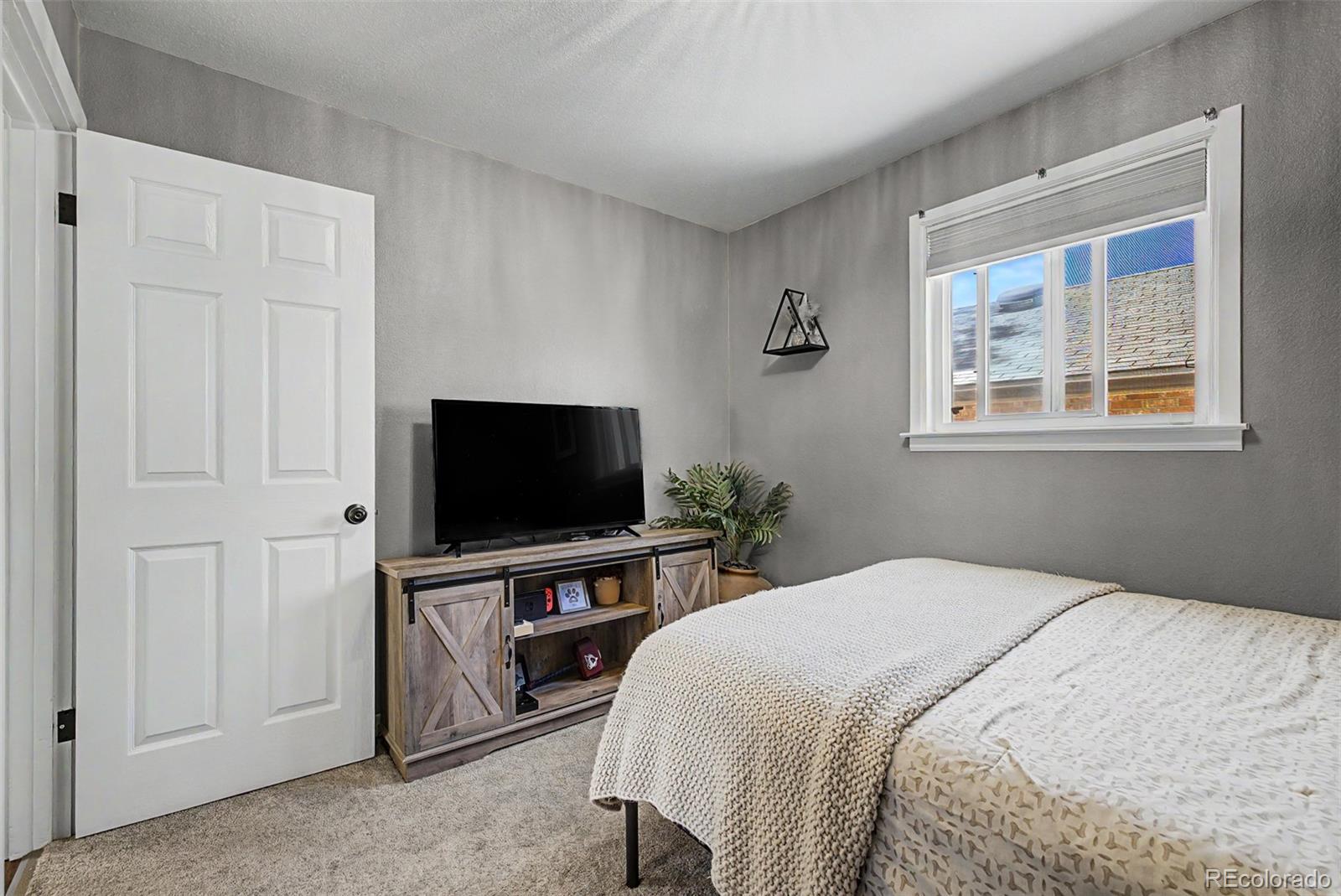 795 Ironton Street Aurora CO 80010