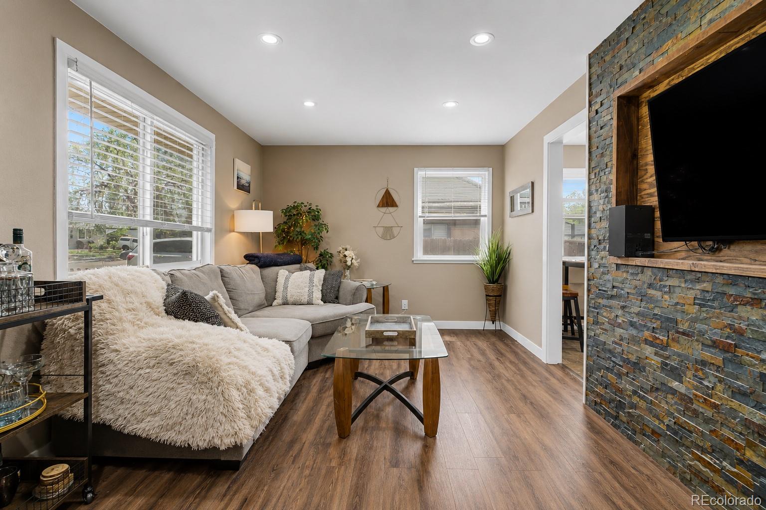 795 Ironton Street Aurora CO 80010