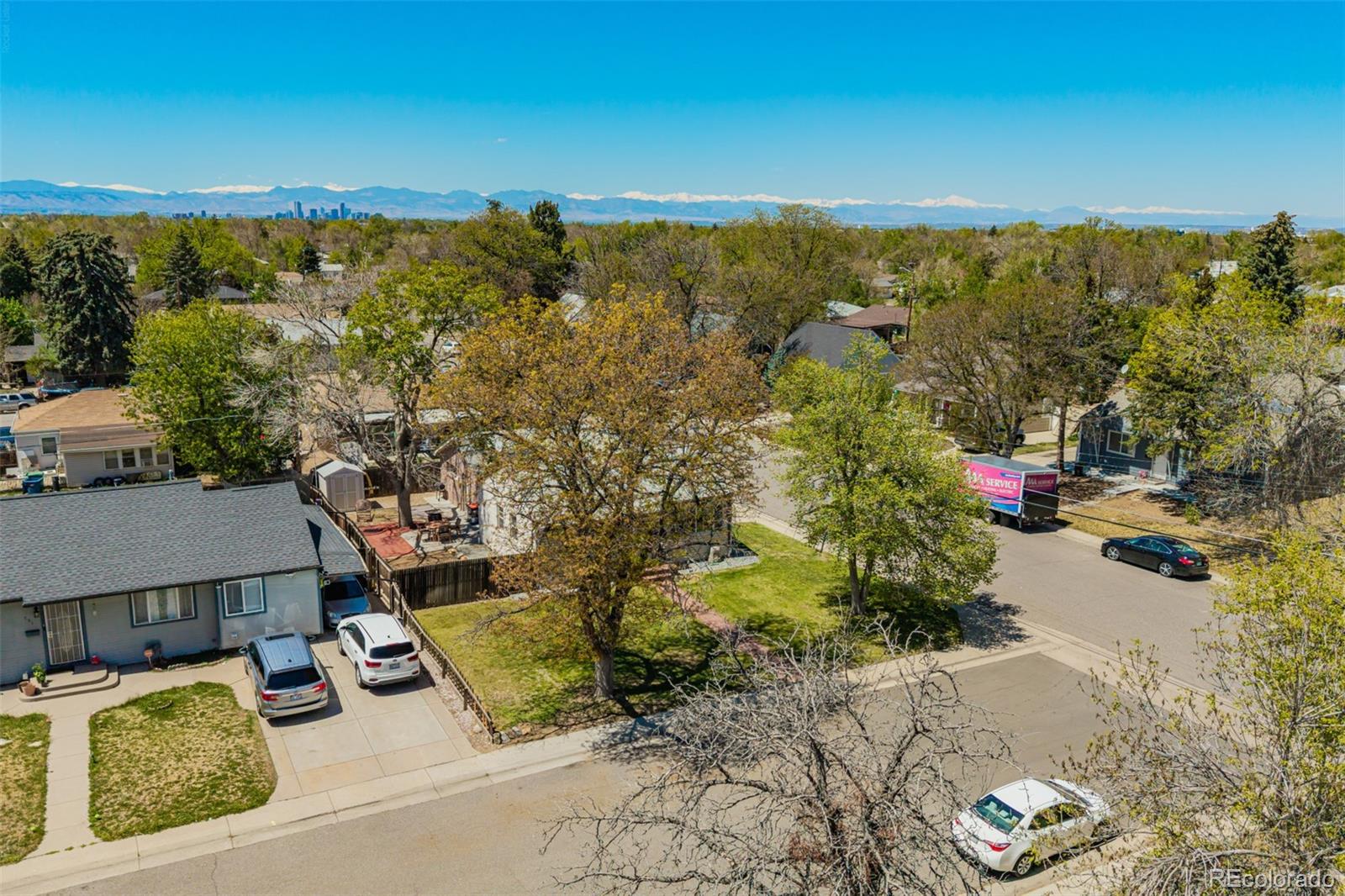 795 Ironton Street Aurora CO 80010