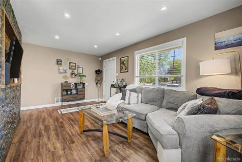 795 Ironton Street Aurora CO 80010