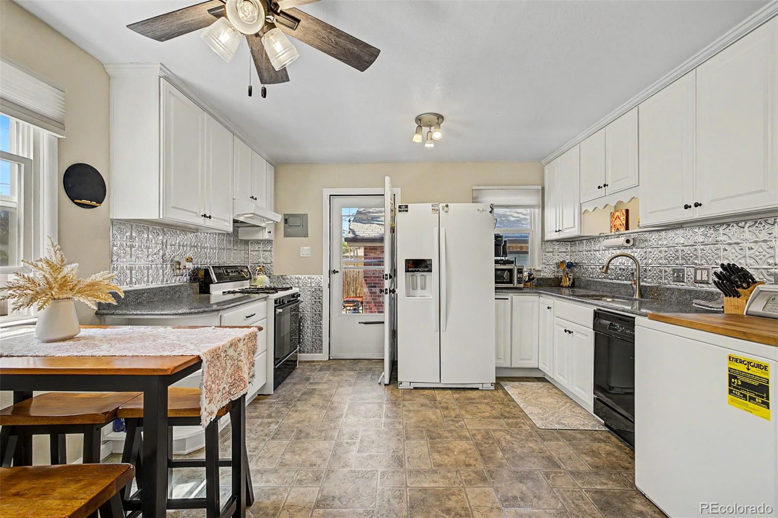 795 Ironton Street Aurora CO 80010