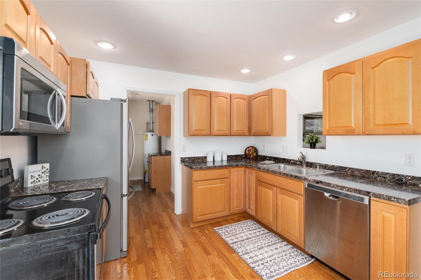 9609 W Eureka Place Lakewood CO 80227