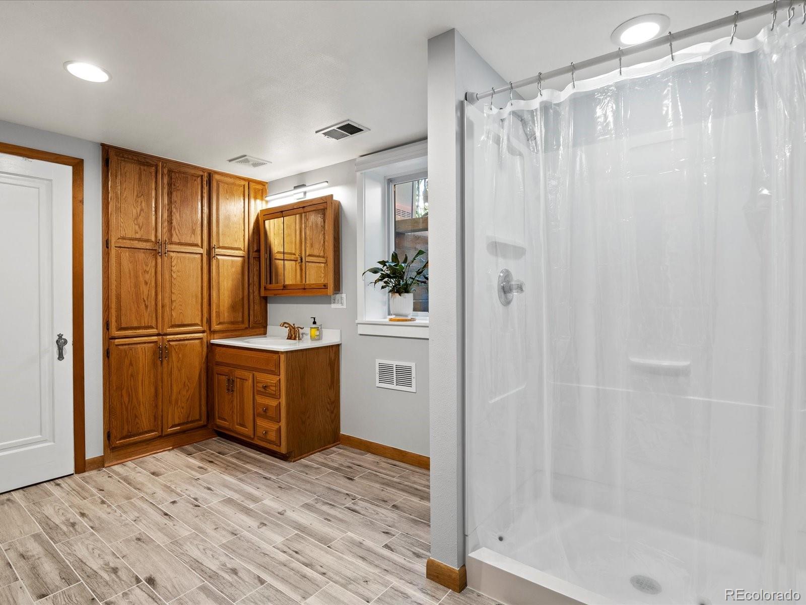 1827 S Fairfax Street Denver CO 80222