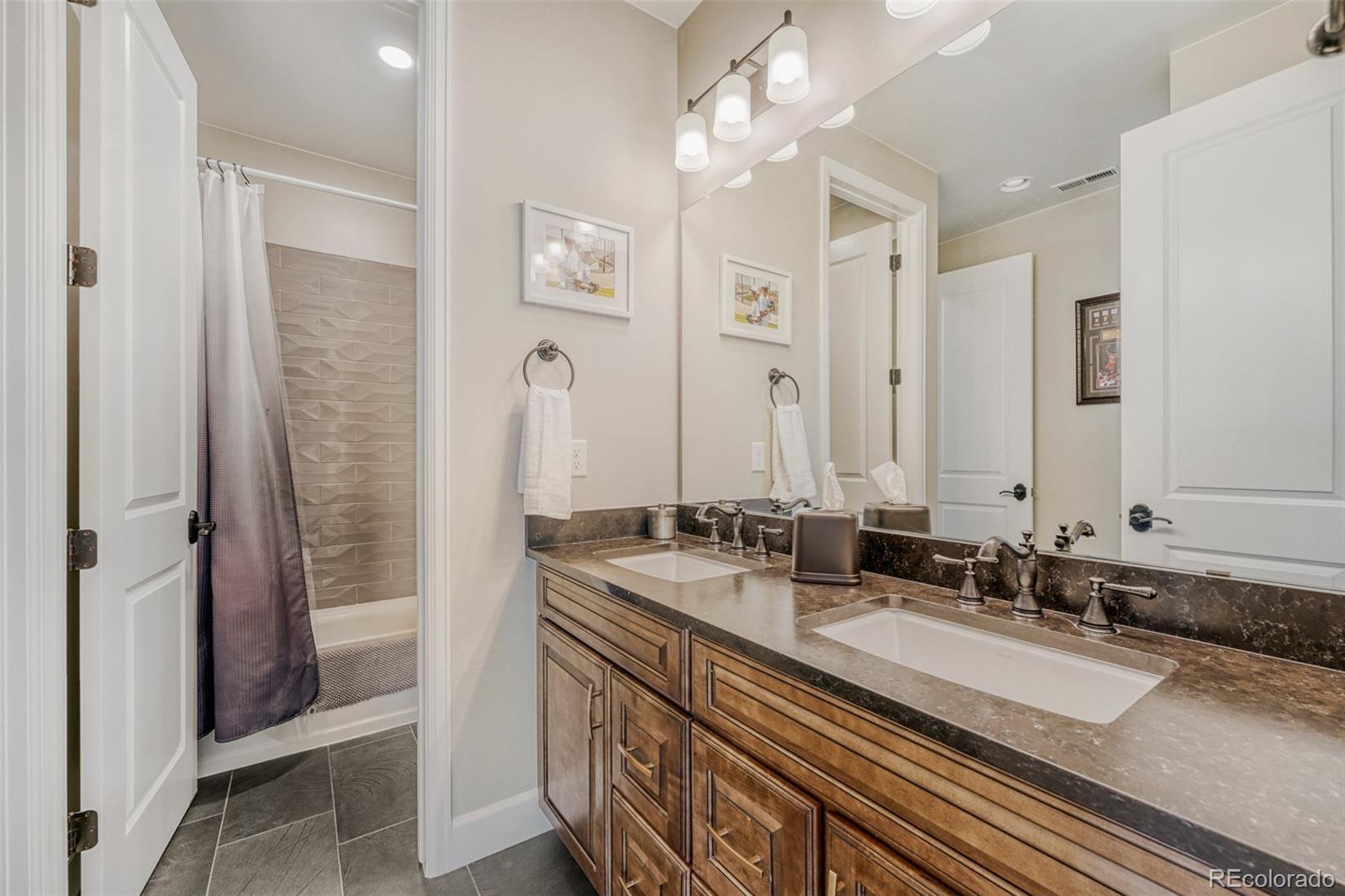 9876 Crimson Oak Court Parker CO 80134