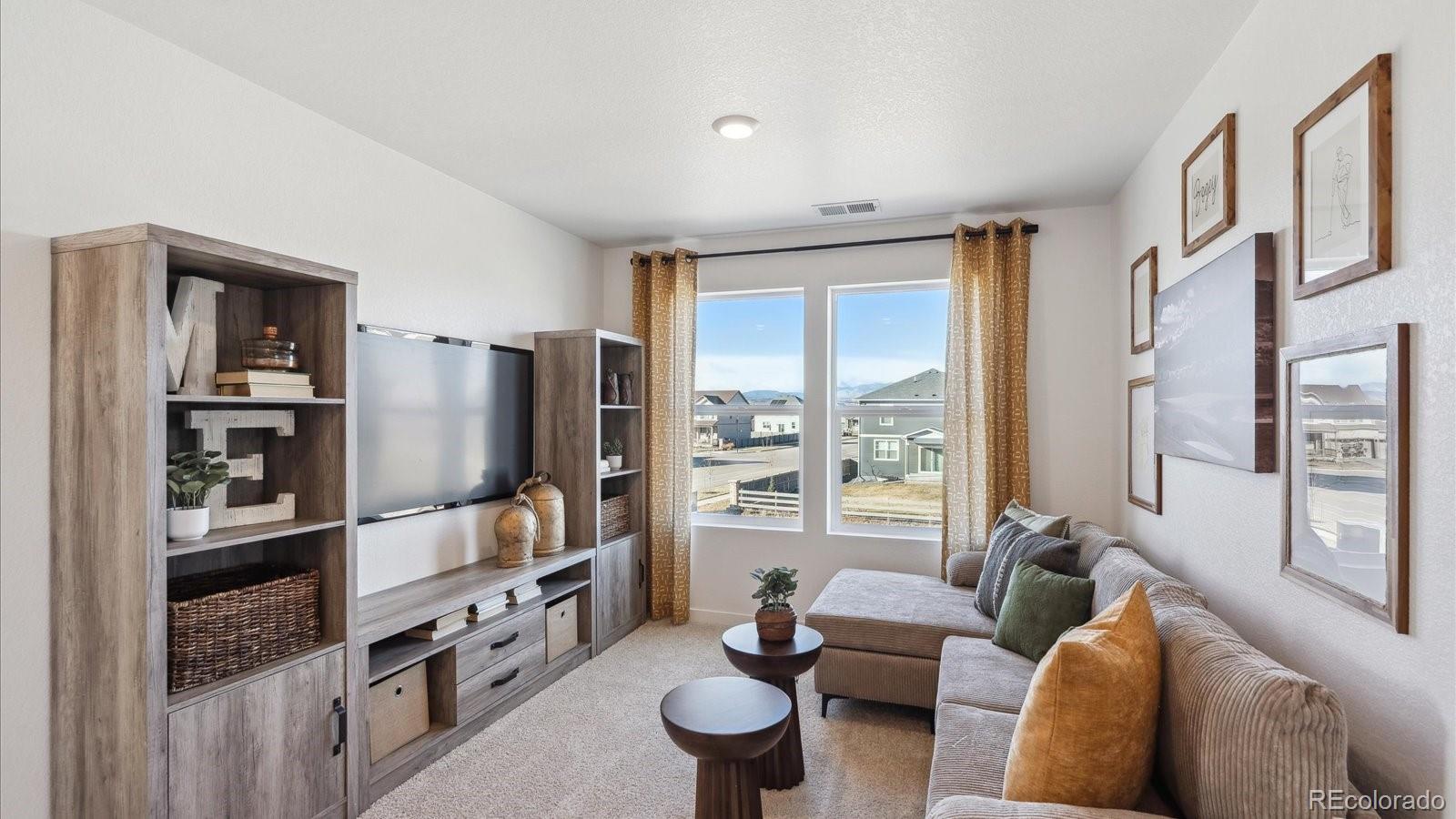 9833 Bahama Street Commerce City CO 80022