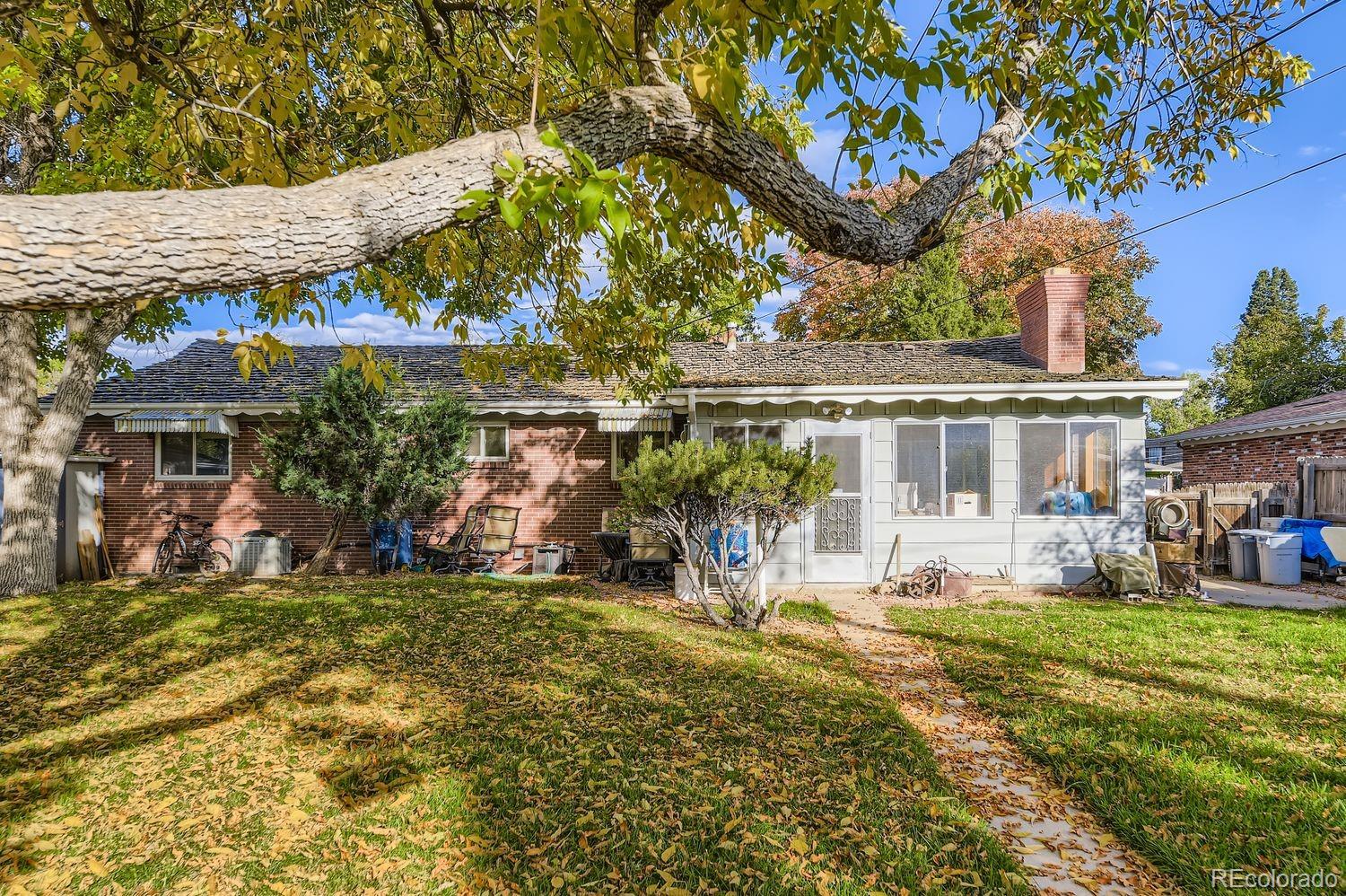 223 Nome Street Aurora CO 80010