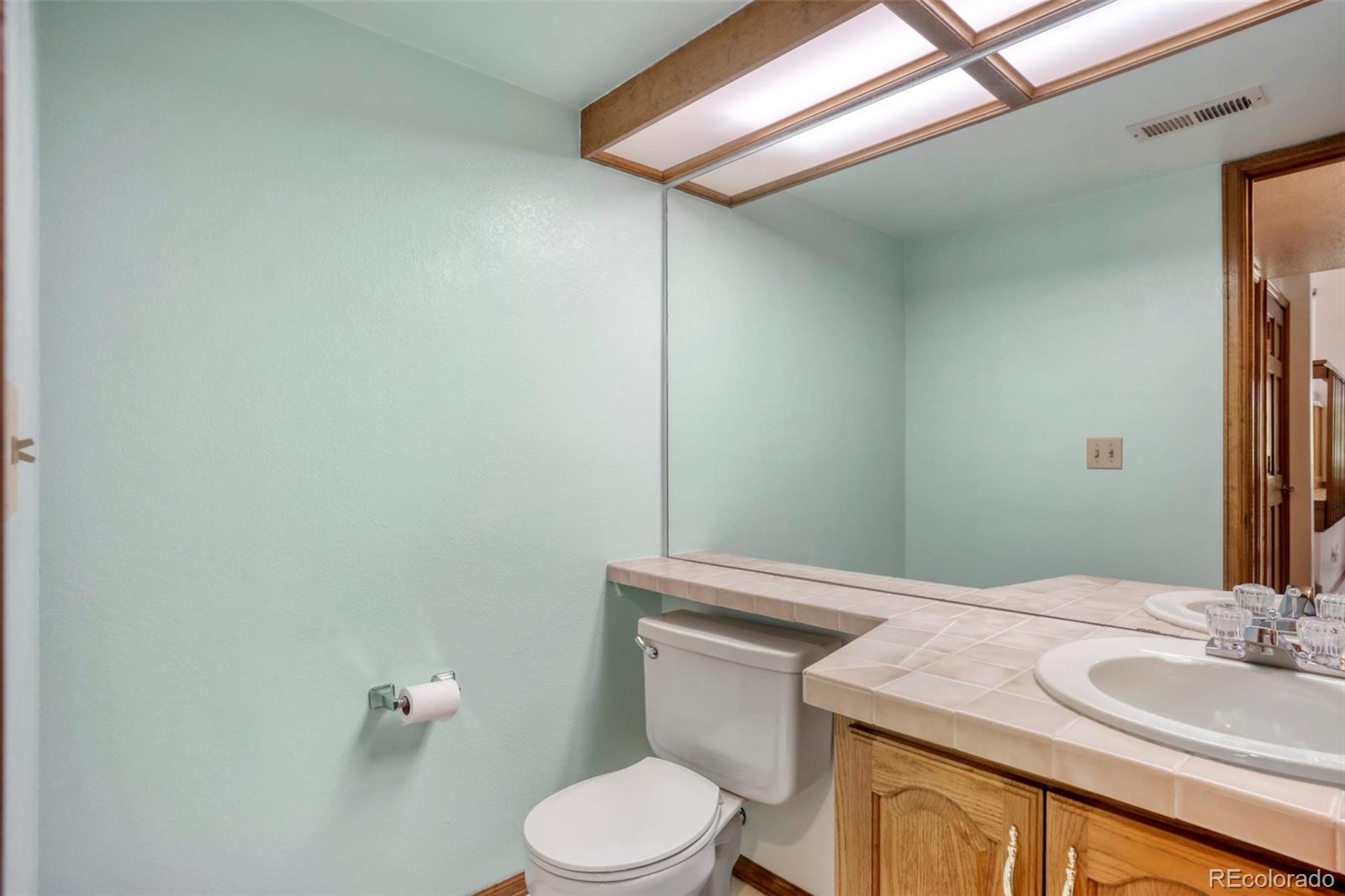 2215 S Zeno Street Aurora CO 80013