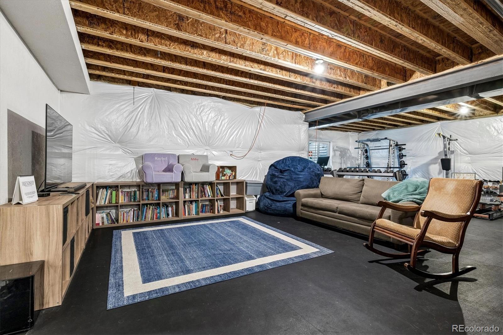9555 Williamsburg Street Littleton CO 80125