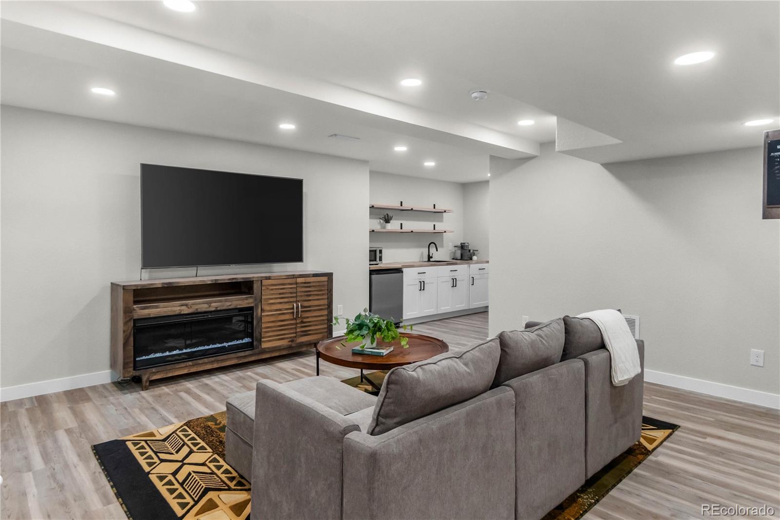 17252 Parkside Drive Commerce City CO 80022