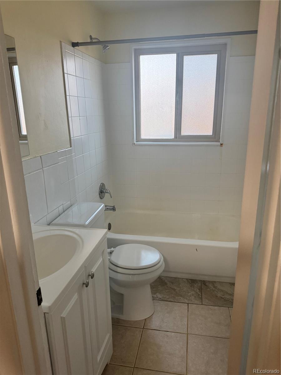 2381 Oswego Street Aurora CO 80010