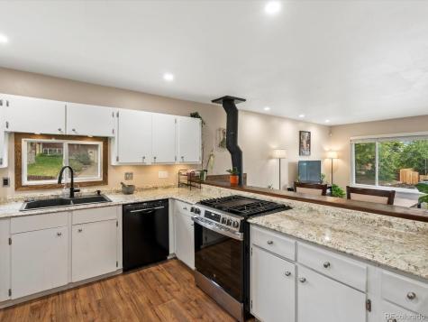 1425 S Welch Circle Lakewood CO 80228