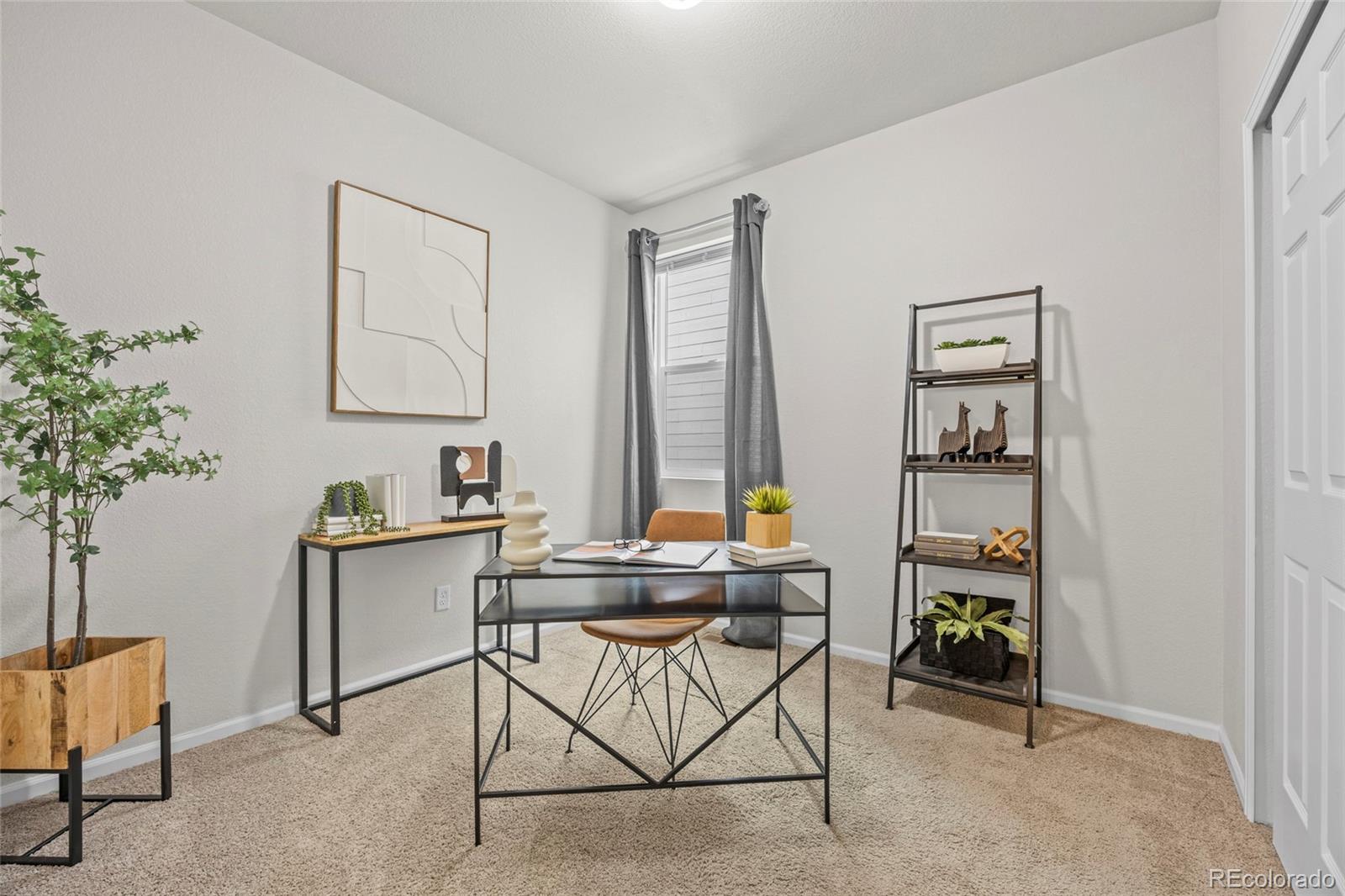 6643 N Danube Way Denver CO 80249