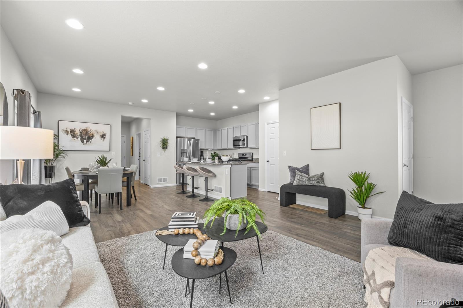 6643 N Danube Way Denver CO 80249