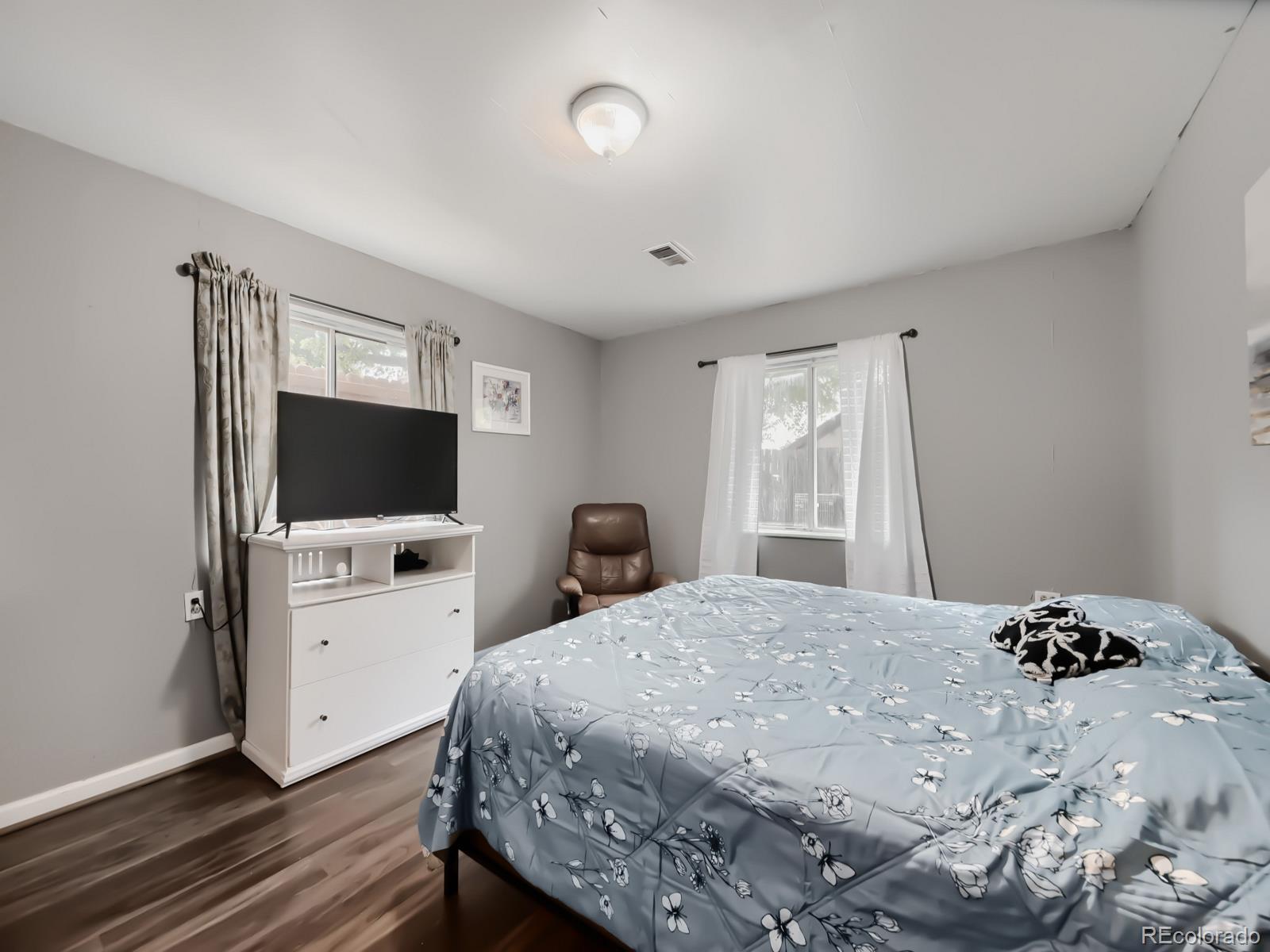 247 Wadsworth Circle Longmont CO 80504