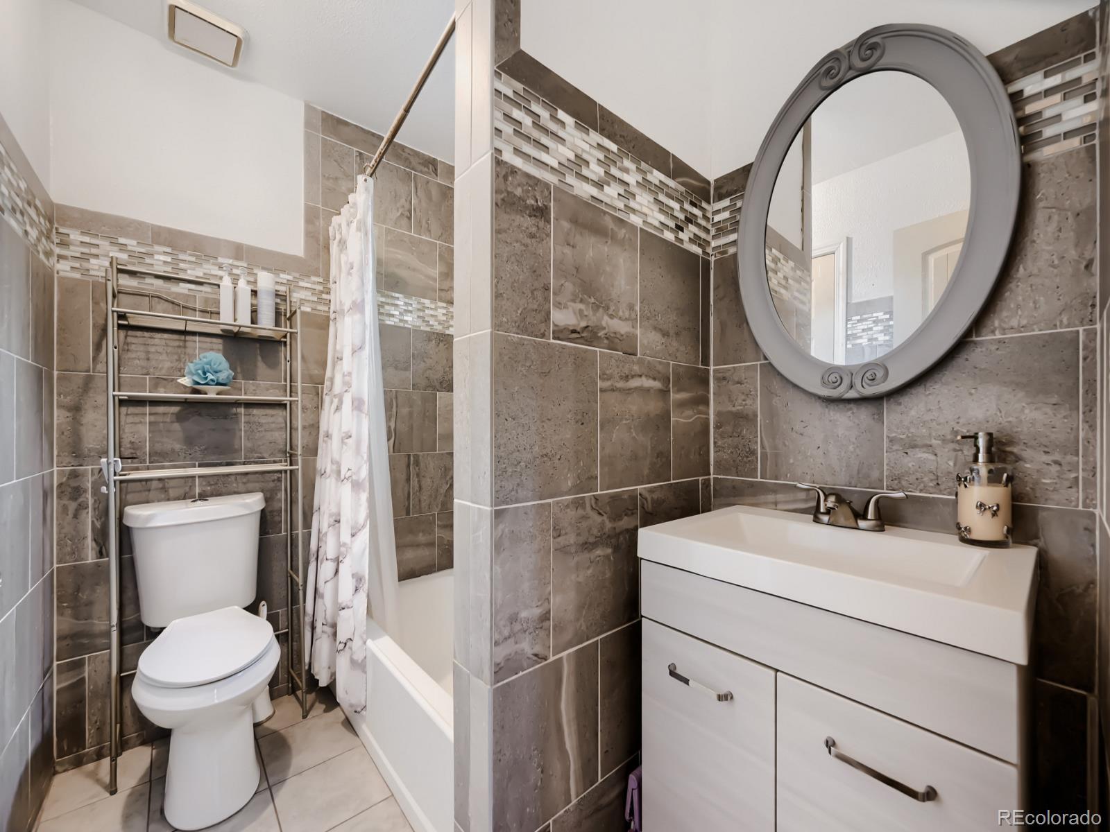 247 Wadsworth Circle Longmont CO 80504