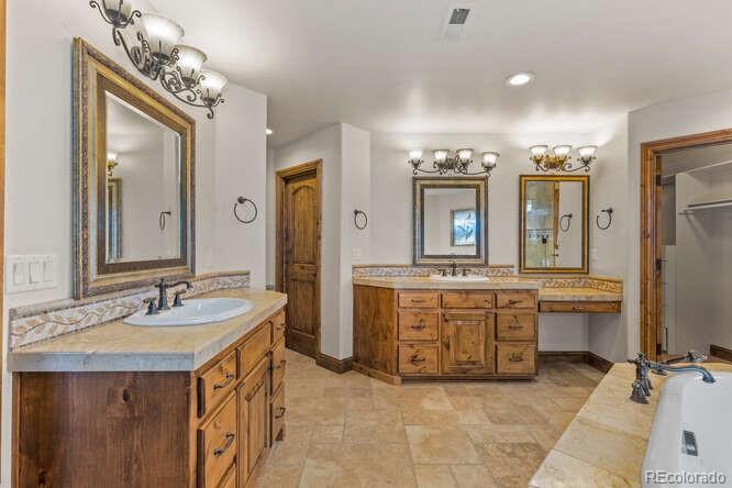 10385 Grande Vista Court Lone Tree CO 80124