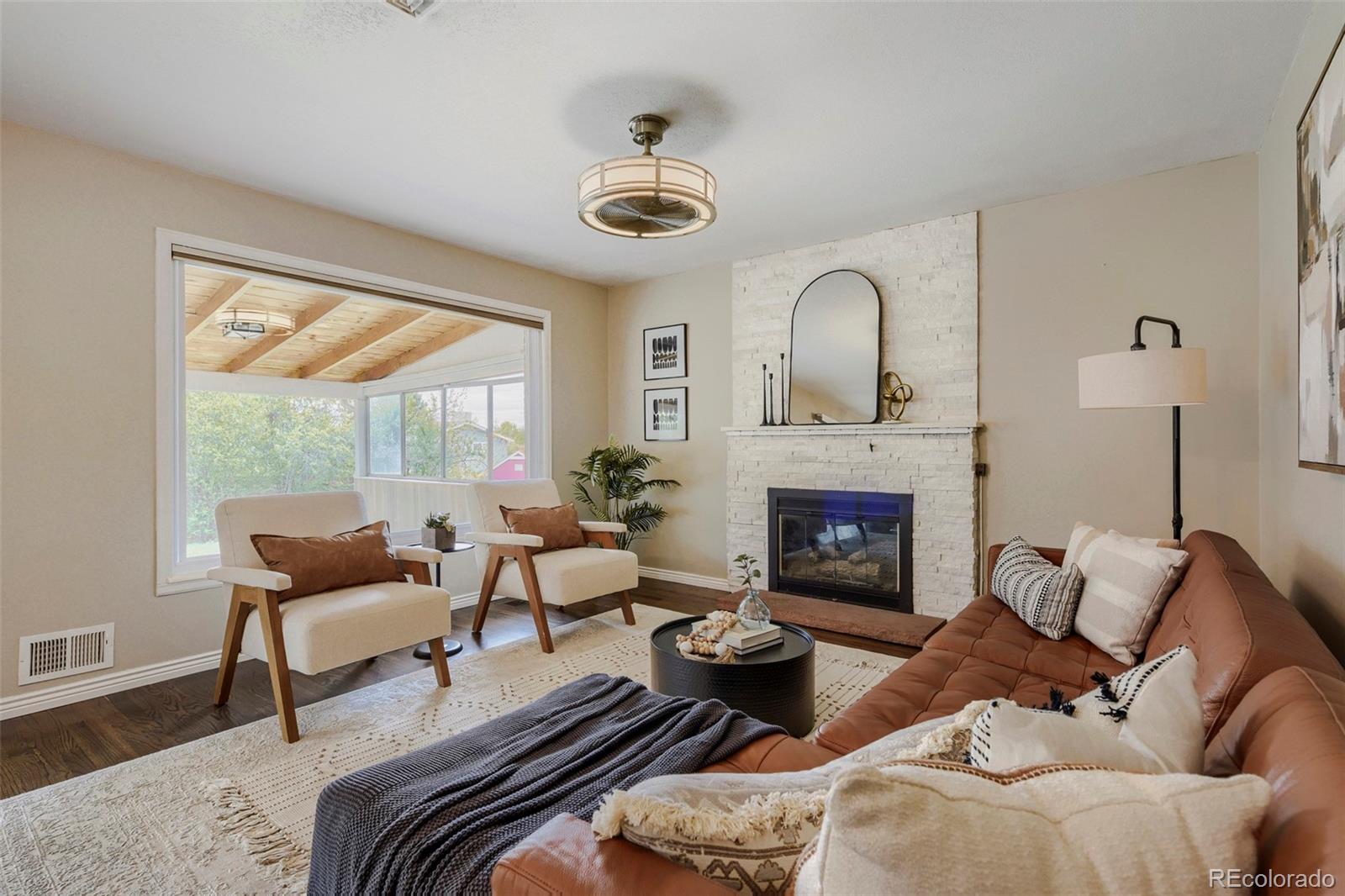 910 E Briarwood Circle Centennial CO 80122