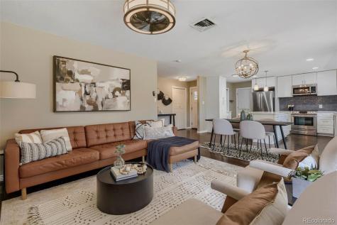 910 E Briarwood Circle Centennial CO 80122