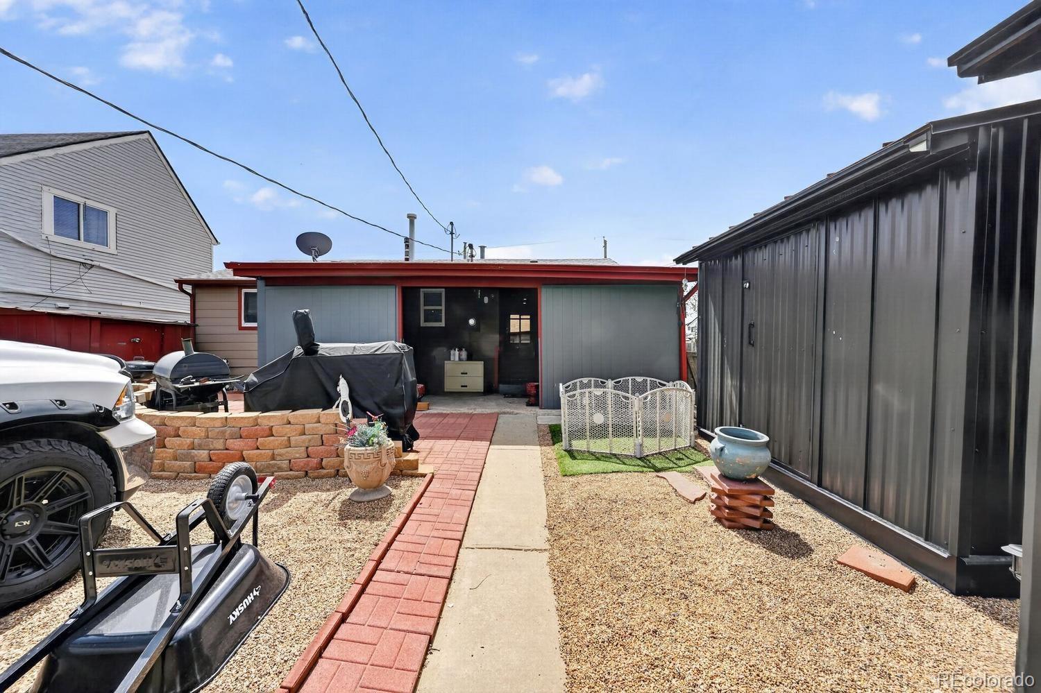 5961 E 81st Avenue Dupont CO 80024