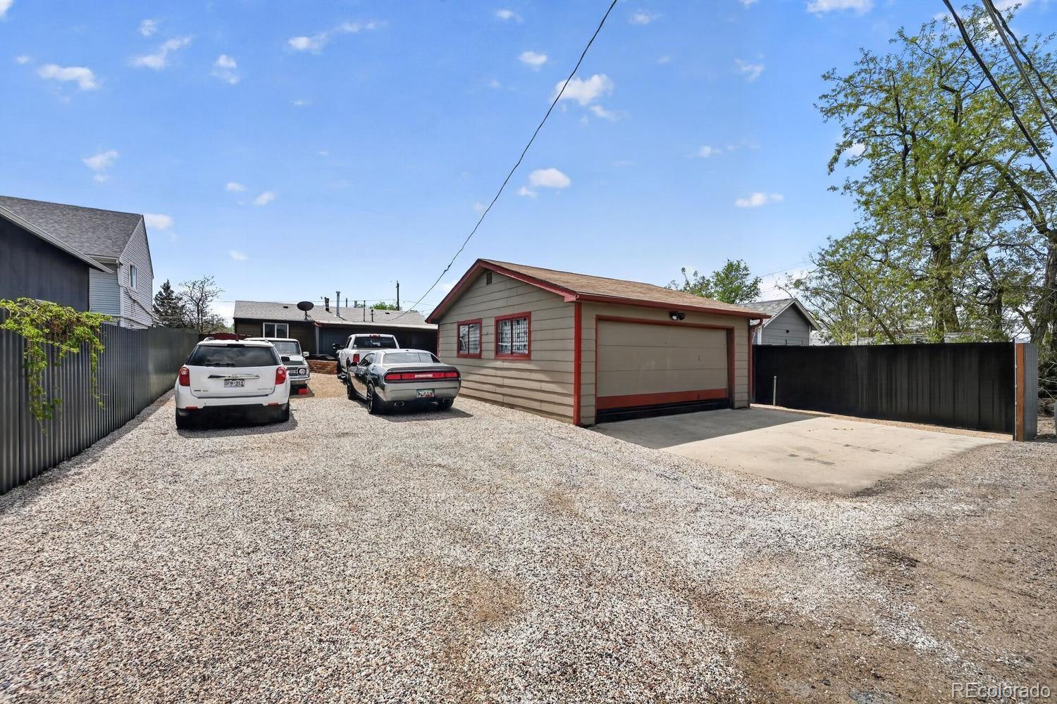 5961 E 81st Avenue Dupont CO 80024