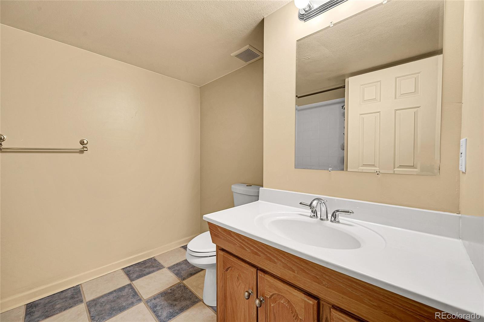 7252 S Costilla Street Littleton CO 80120