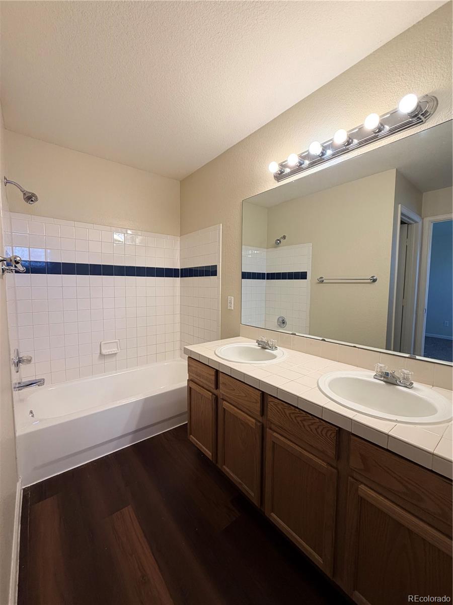 19106 E Carmel Circle Aurora CO 80011