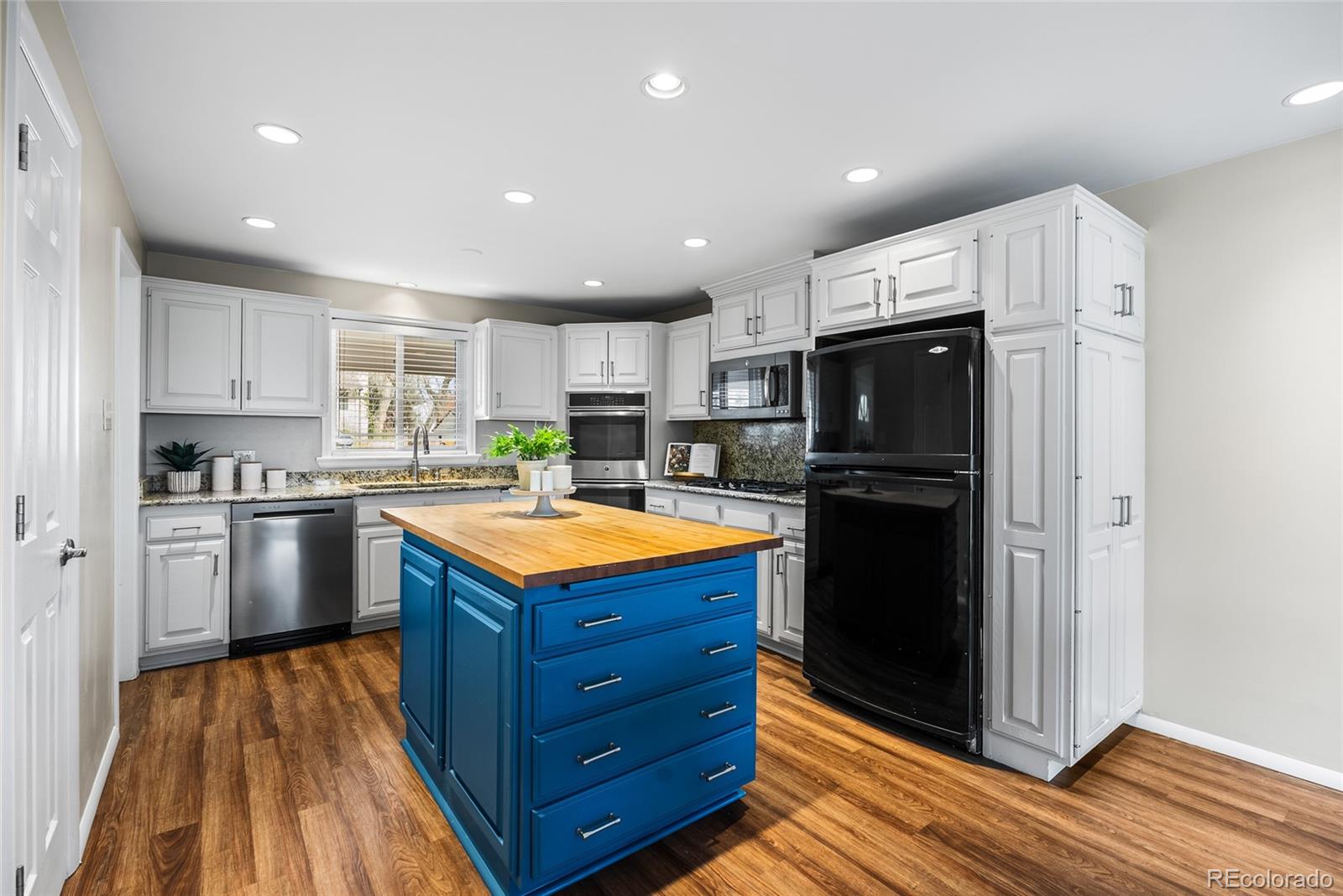 1975 S Kearney Way Denver CO 80224