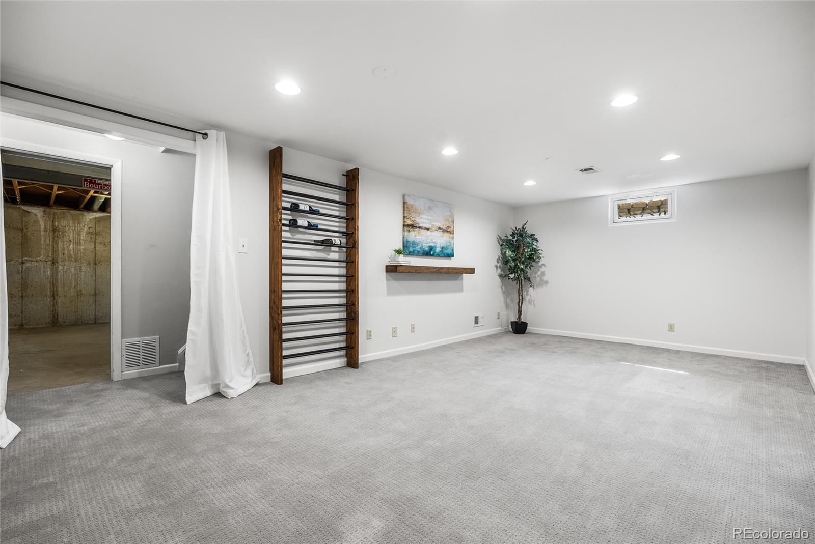 1975 S Kearney Way Denver CO 80224