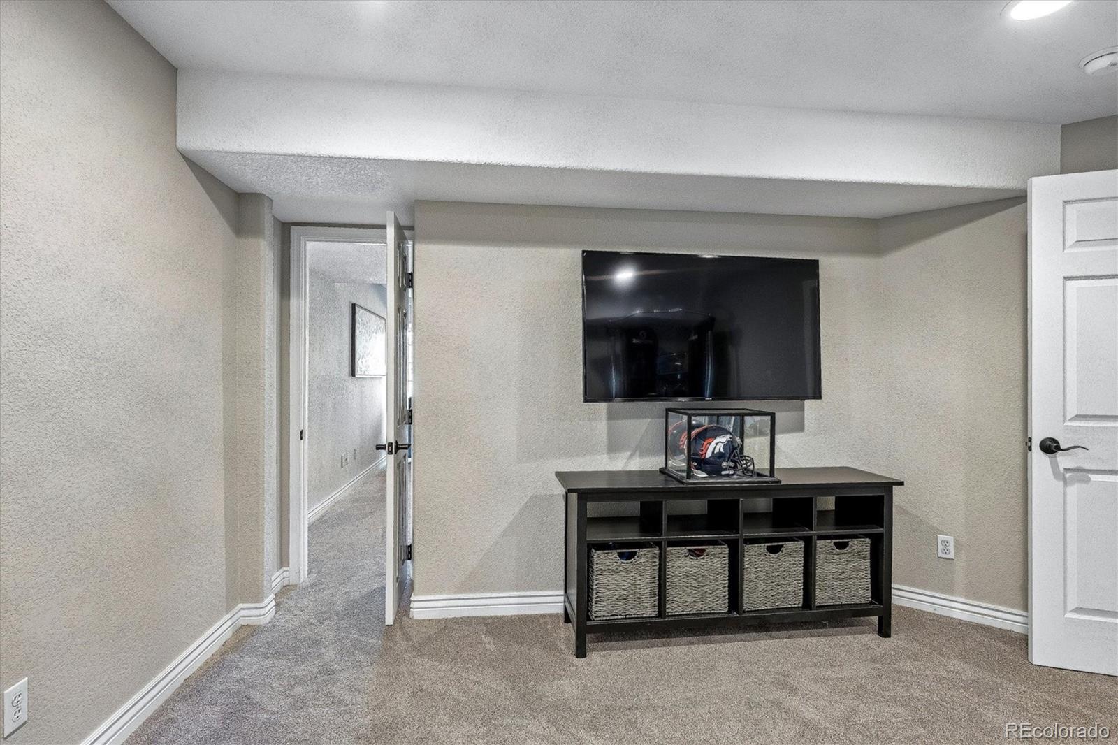 595 Leicester Lane Castle Pines CO 80108