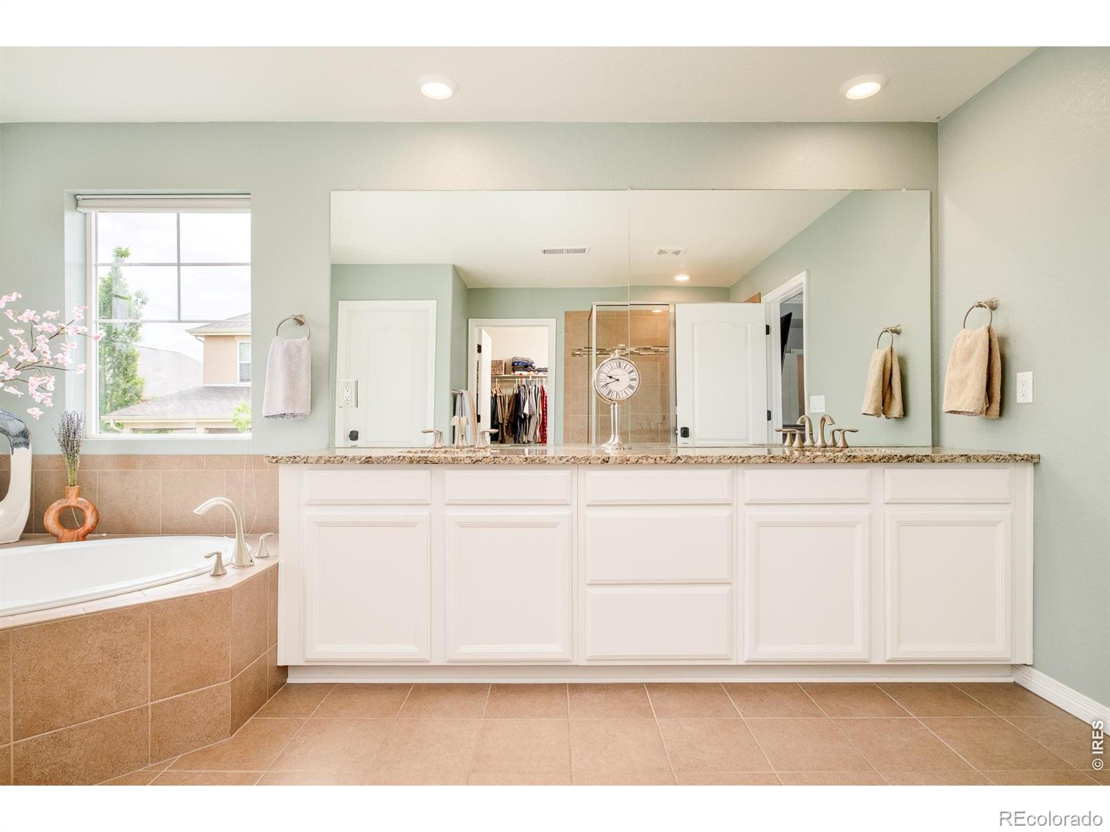 14247 Hudson Street Thornton CO 80602
