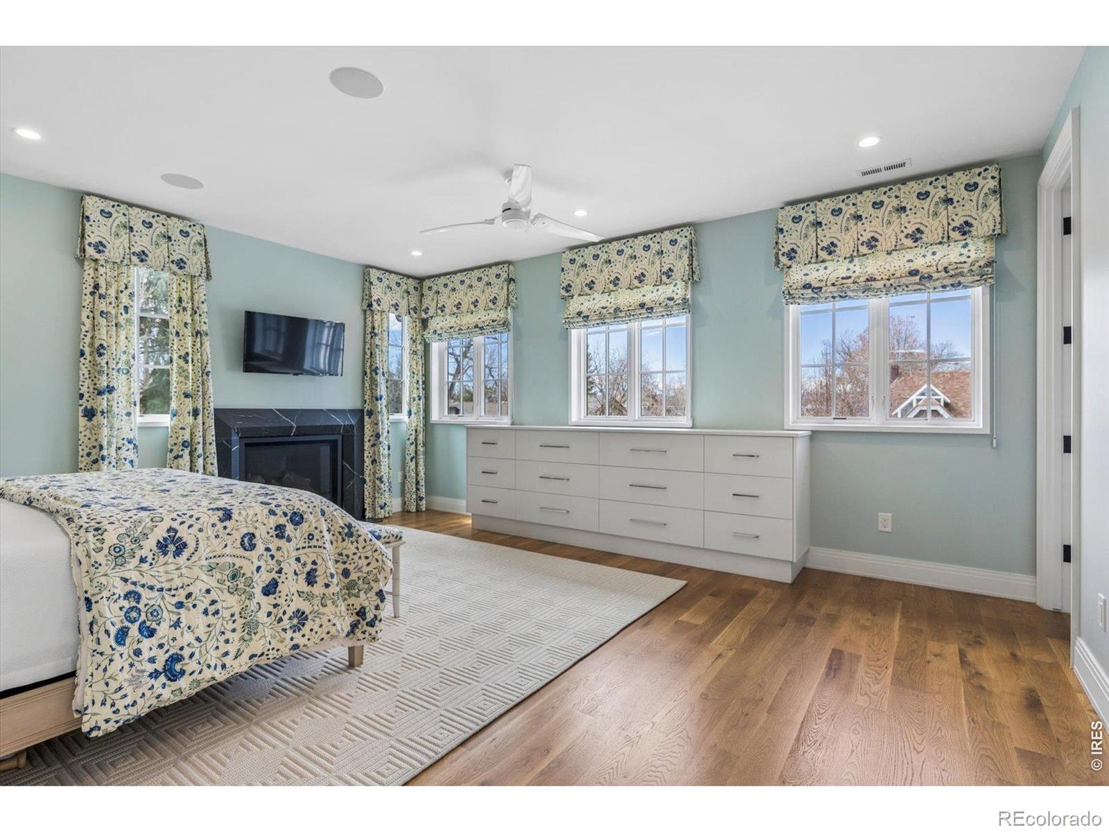 792 S High Street Denver CO 80209