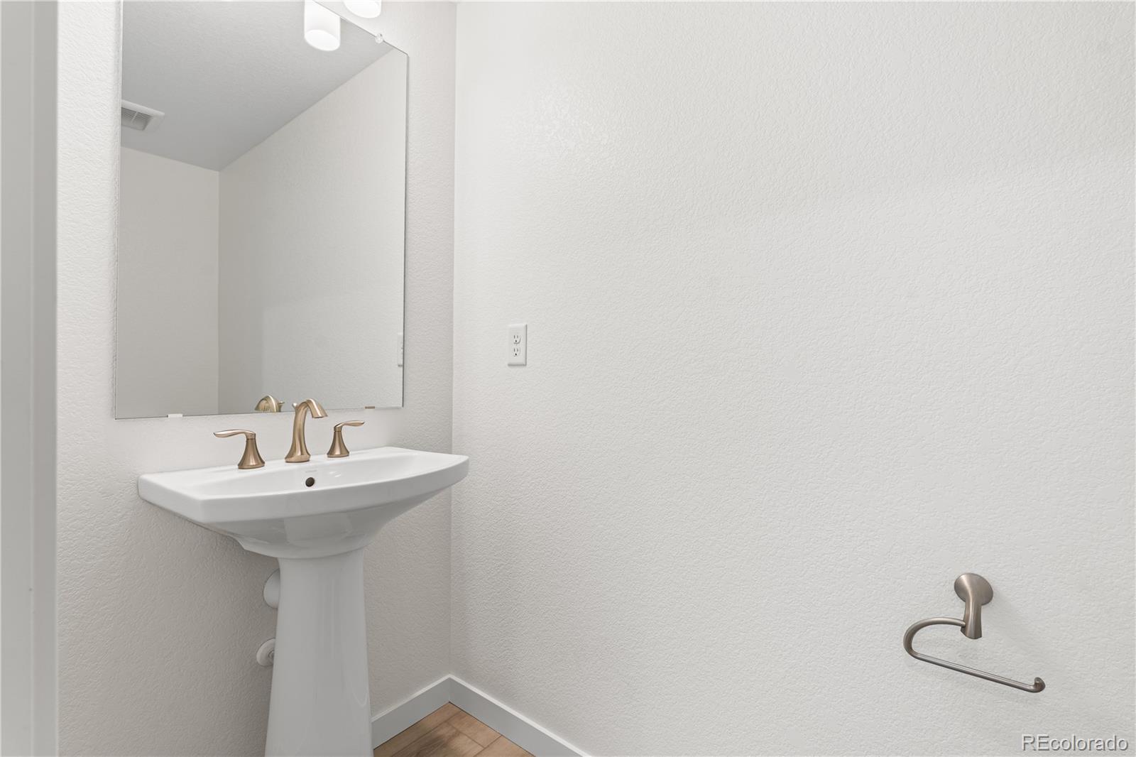 8850 Buttonwillow Drive Littleton CO 80125