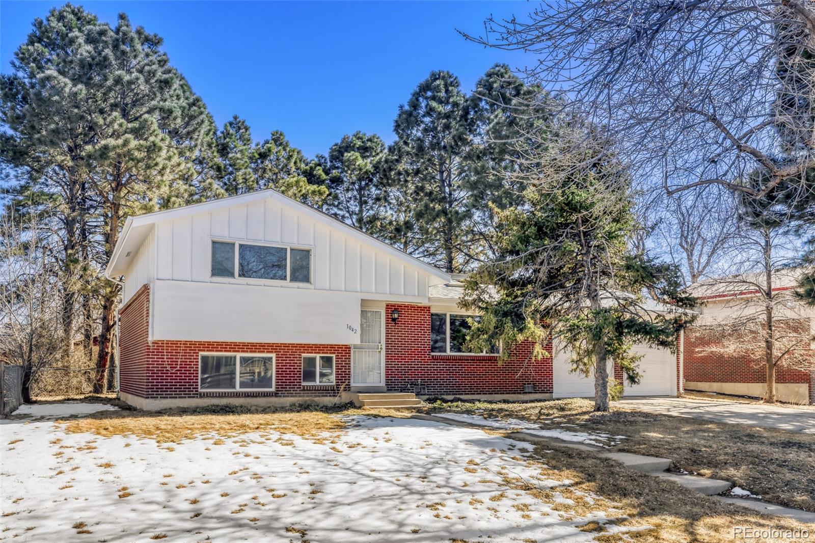 1042 Evanston Street Aurora CO 80011