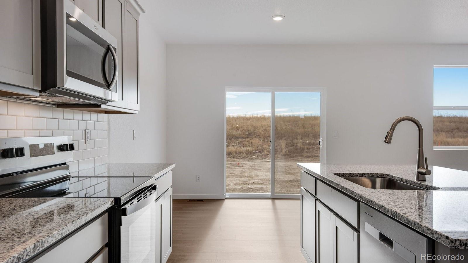 9855 Ceylon Court Commerce City CO 80022