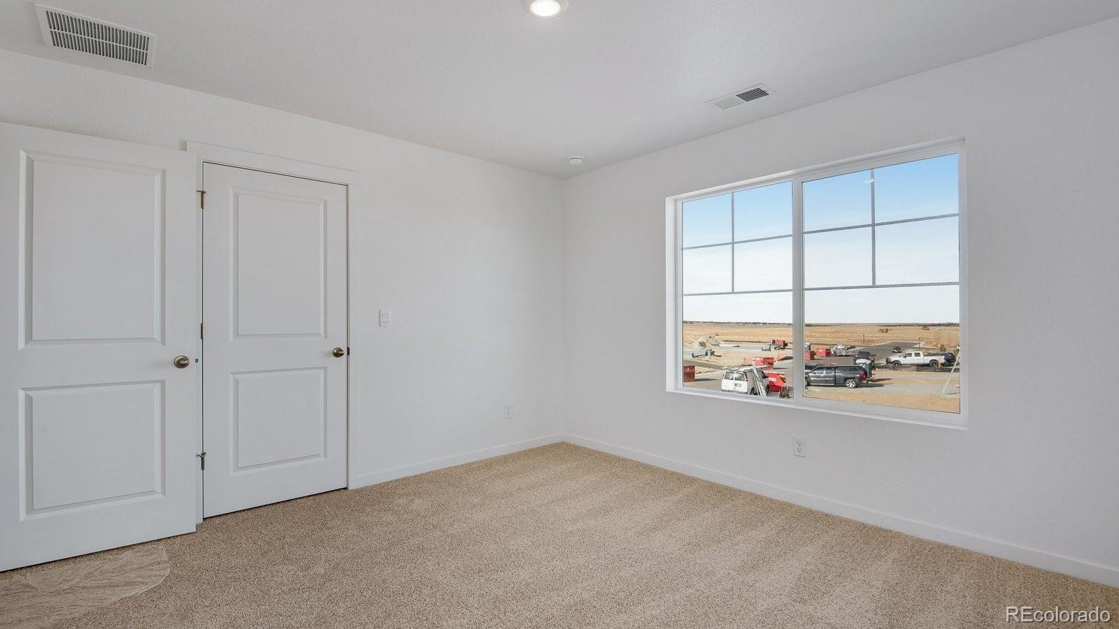 9855 Ceylon Court Commerce City CO 80022