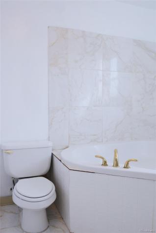 2087 S Quintero Street Aurora CO 80013