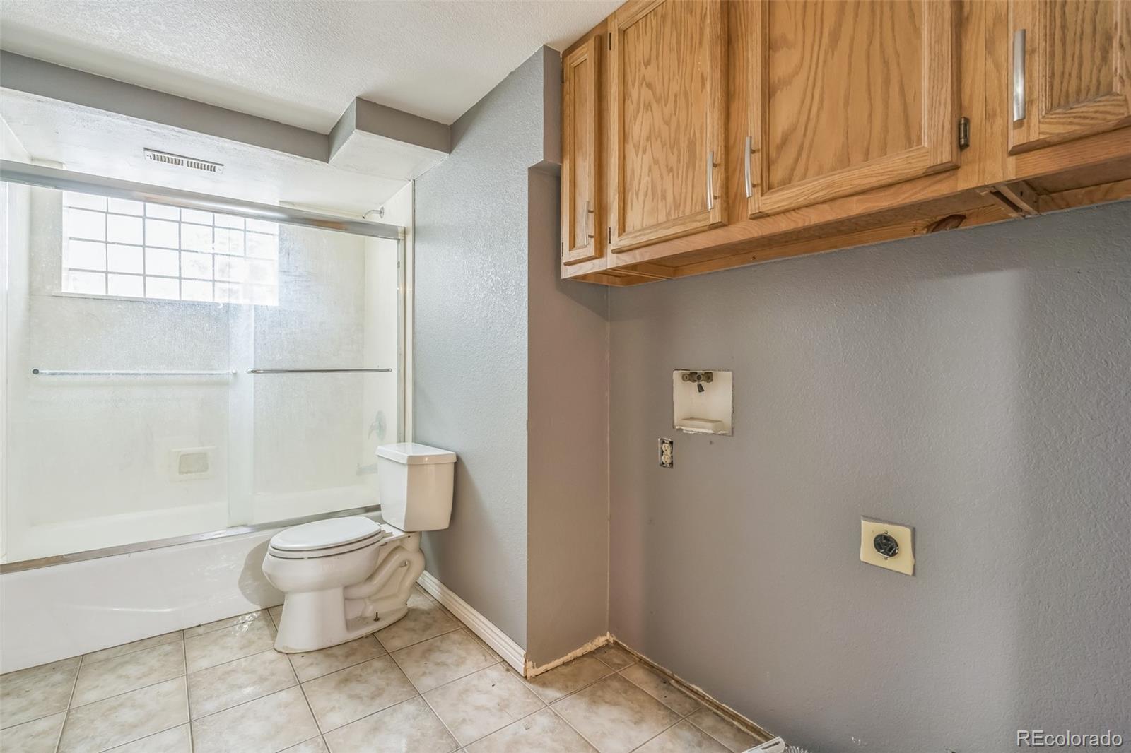 18 Clover Circle Colorado Springs CO 80906