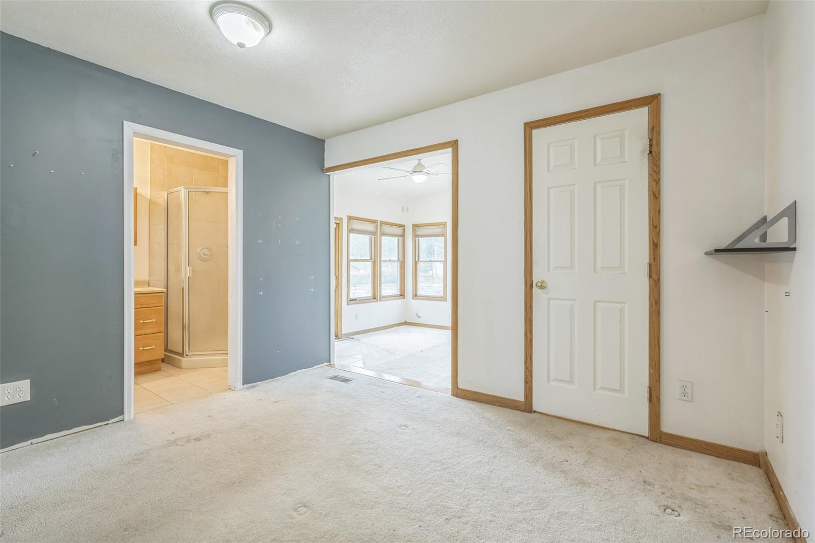 18 Clover Circle Colorado Springs CO 80906