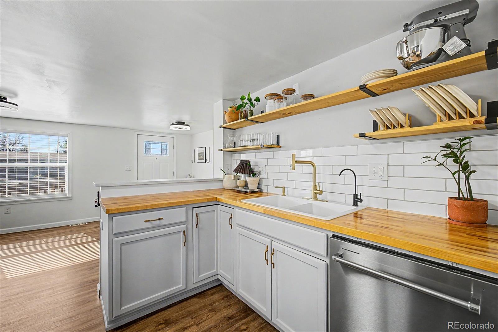44 N 10th Avenue Brighton CO 80601
