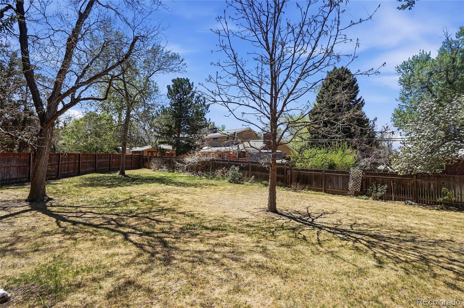 522 E Caley Drive Centennial CO 80121